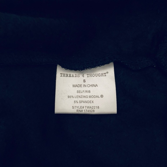 Threads 4 Thought Mazie Fleece Pullover (Black) - Picture 5 of 6
